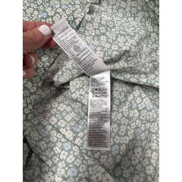 Levi’s WOMEN'S LAINEY Green Floral PRINTED COTTON BUTTON-FRONT TOP Sz Large - Picture 10 of 10